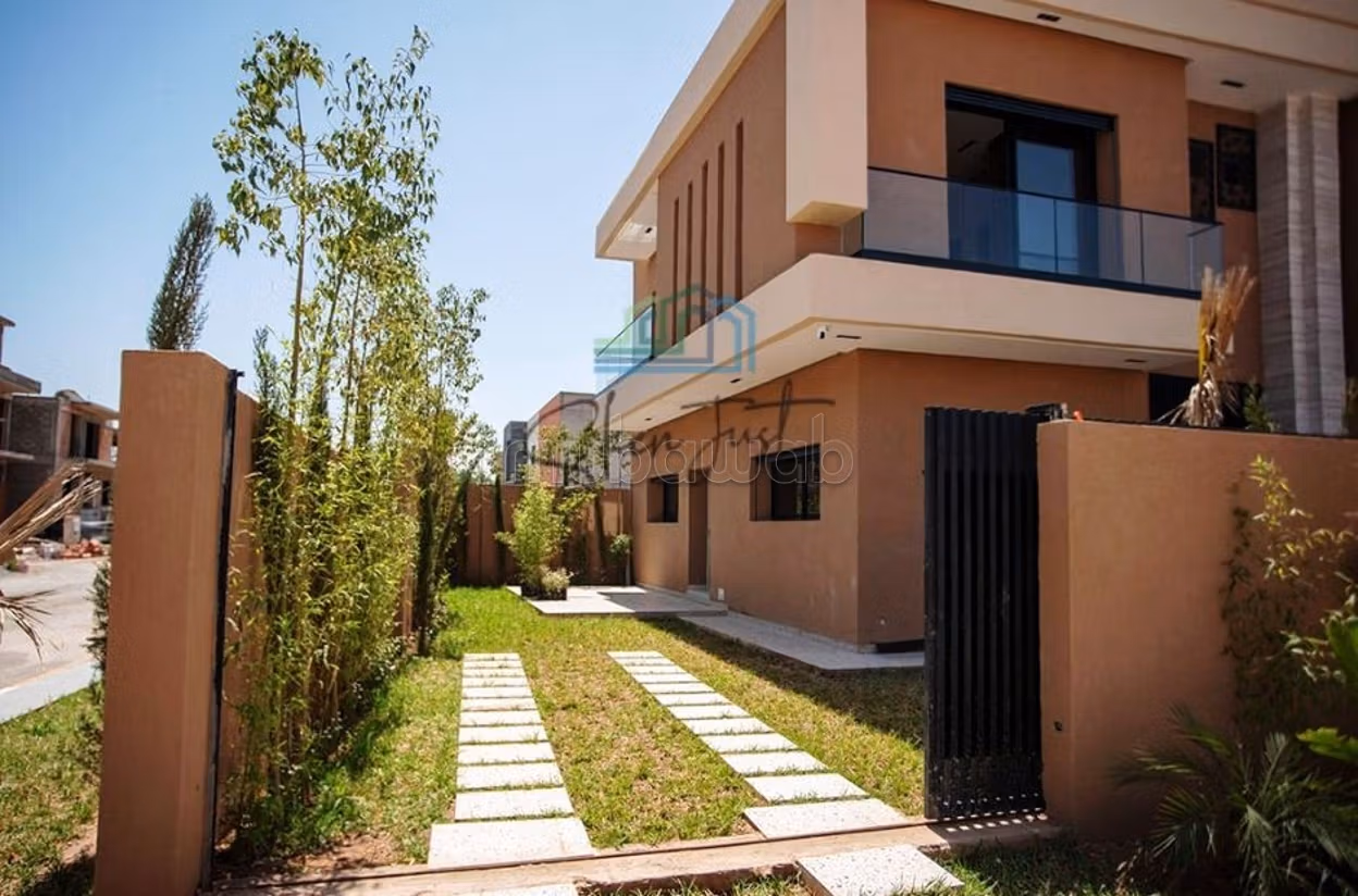 Casa di lusso in vendita a Hay Zitoun. 6 grandi stanze. Bella terrazza e giardino