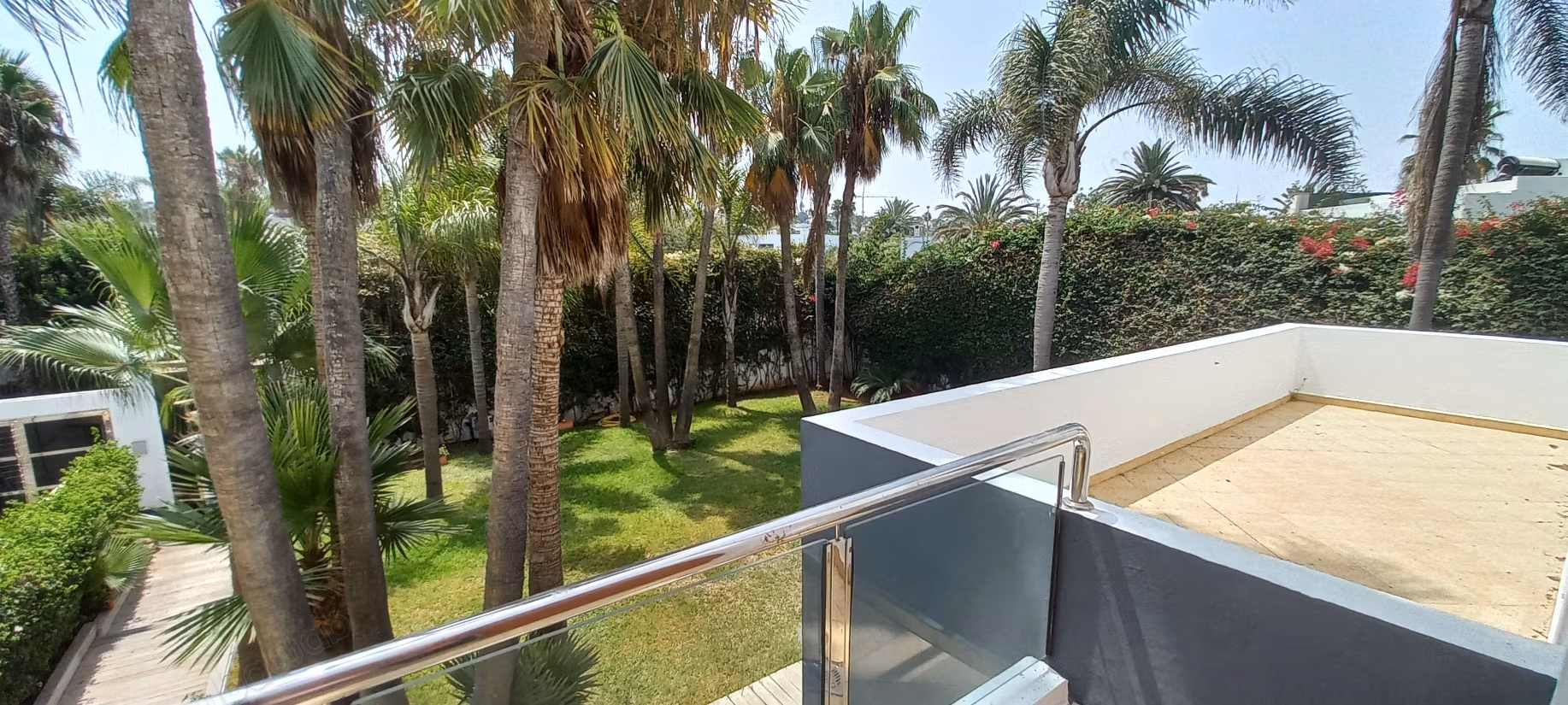 For rent - Superb villa in Anfa, with pool and just 5 minutes walk from the Casablanca Corniche 5 bedrooms