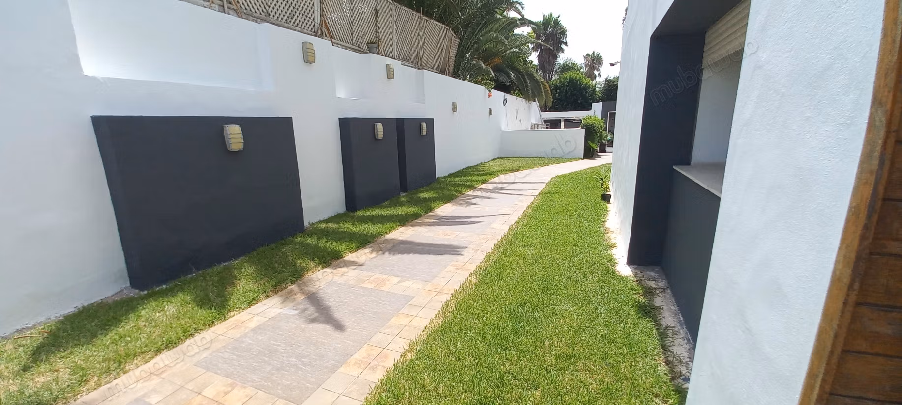 For rent - Superb villa in Anfa, with pool and just 5 minutes walk from the Casablanca Corniche 5 bedrooms