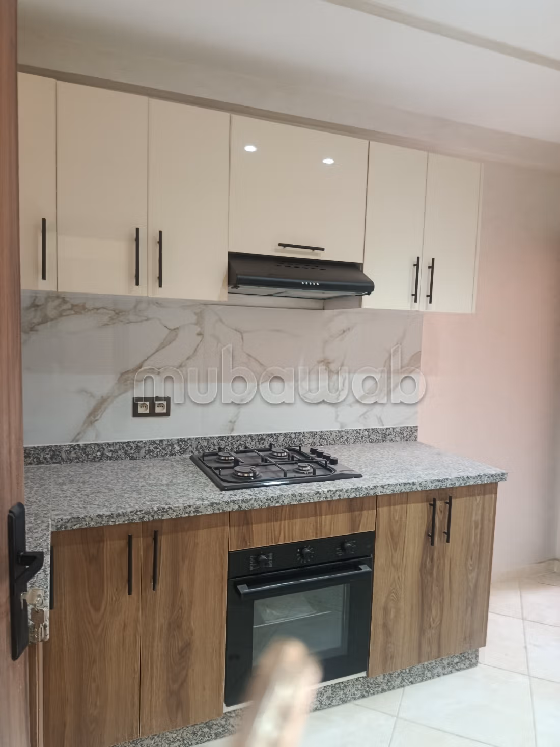 Vend appartement à Mhamid. Surface de 53 m². Salon traditionnel marocain, résidence sécurisée — 2