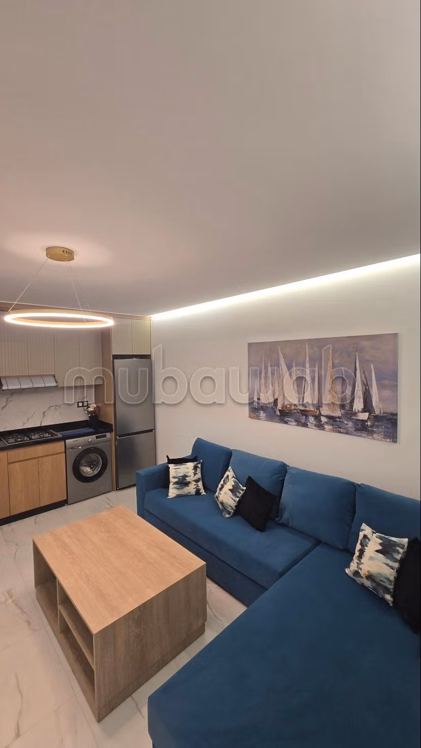 Bel appartement en location à M'Diq. Surface de 80 m². Meublé