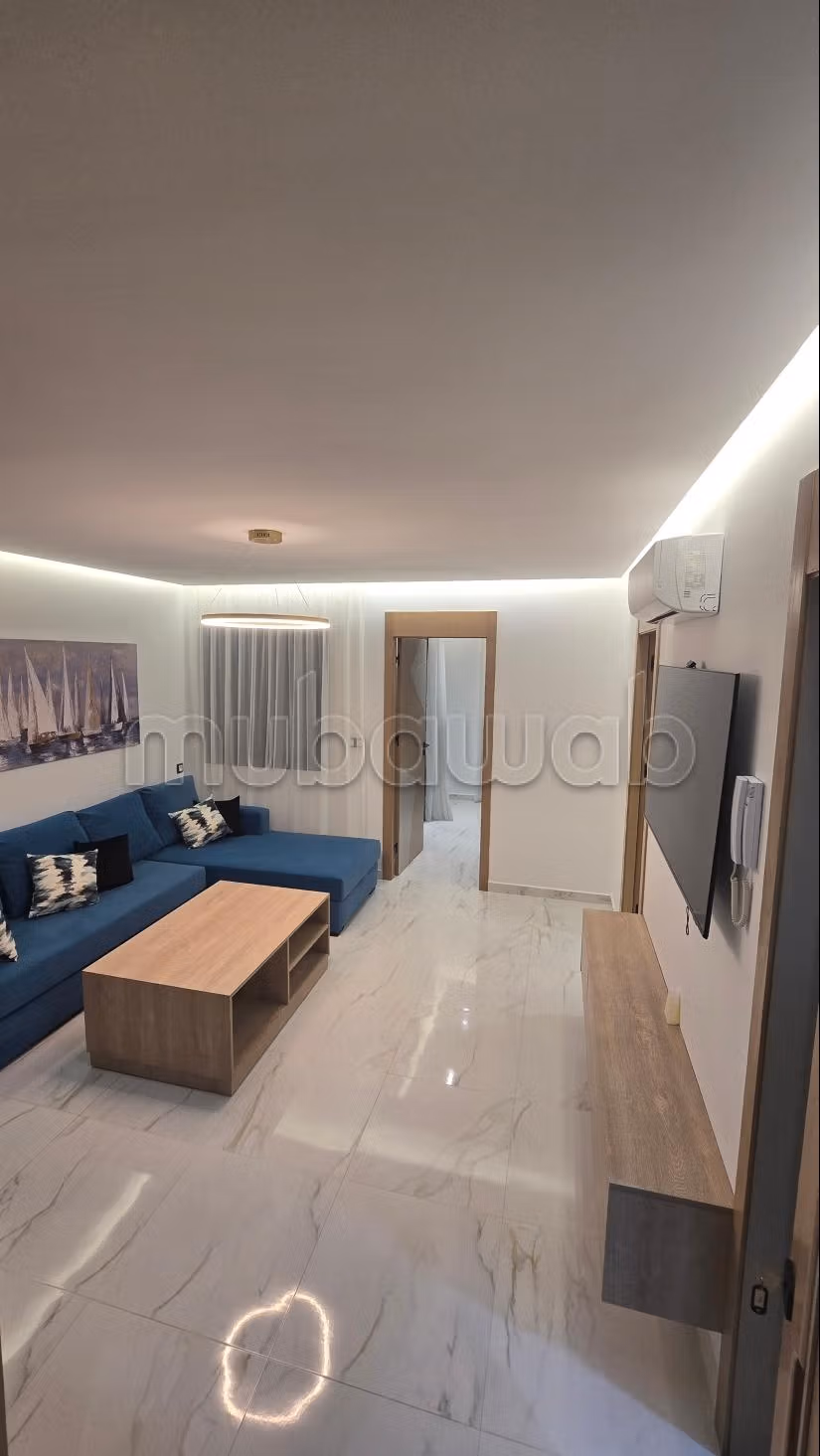 Bel appartement en location à M'Diq. Surface de 80 m². Meublé