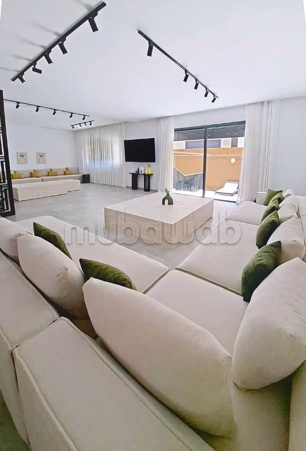Villa Familiale avec volumes Généreux