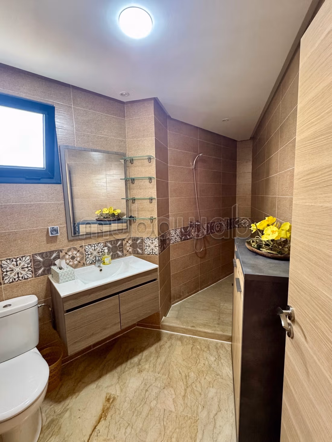Vente d'un bel appartement à Les princesses. 3 pièces confortables. Ascenseur et terrasse — 6