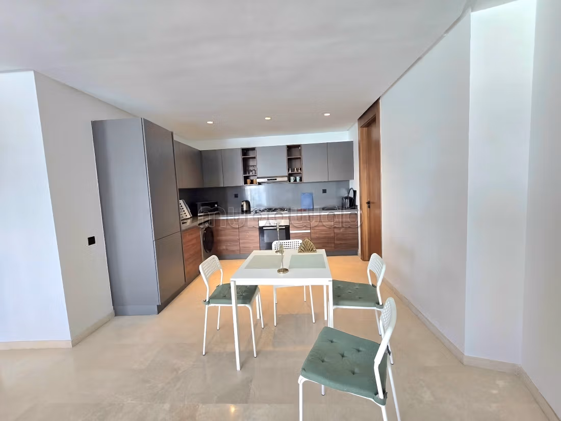 Très bel appartement en location à Casablanca Finance City.
1 chambre.
Bien meublé — 4