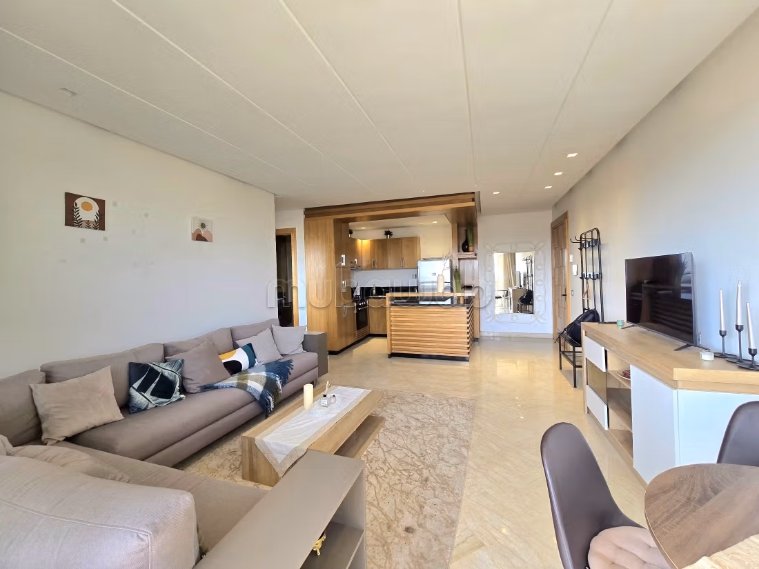 Appartement à louer à Casablanca Finance City.
Surface de 70 m².
Meublé — 3