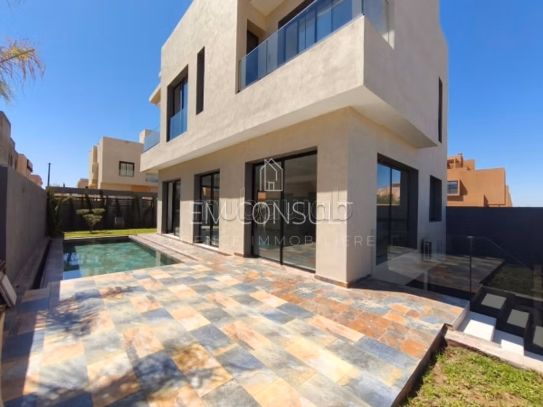VENTE villa tagana 5 chambres piscine chauffee