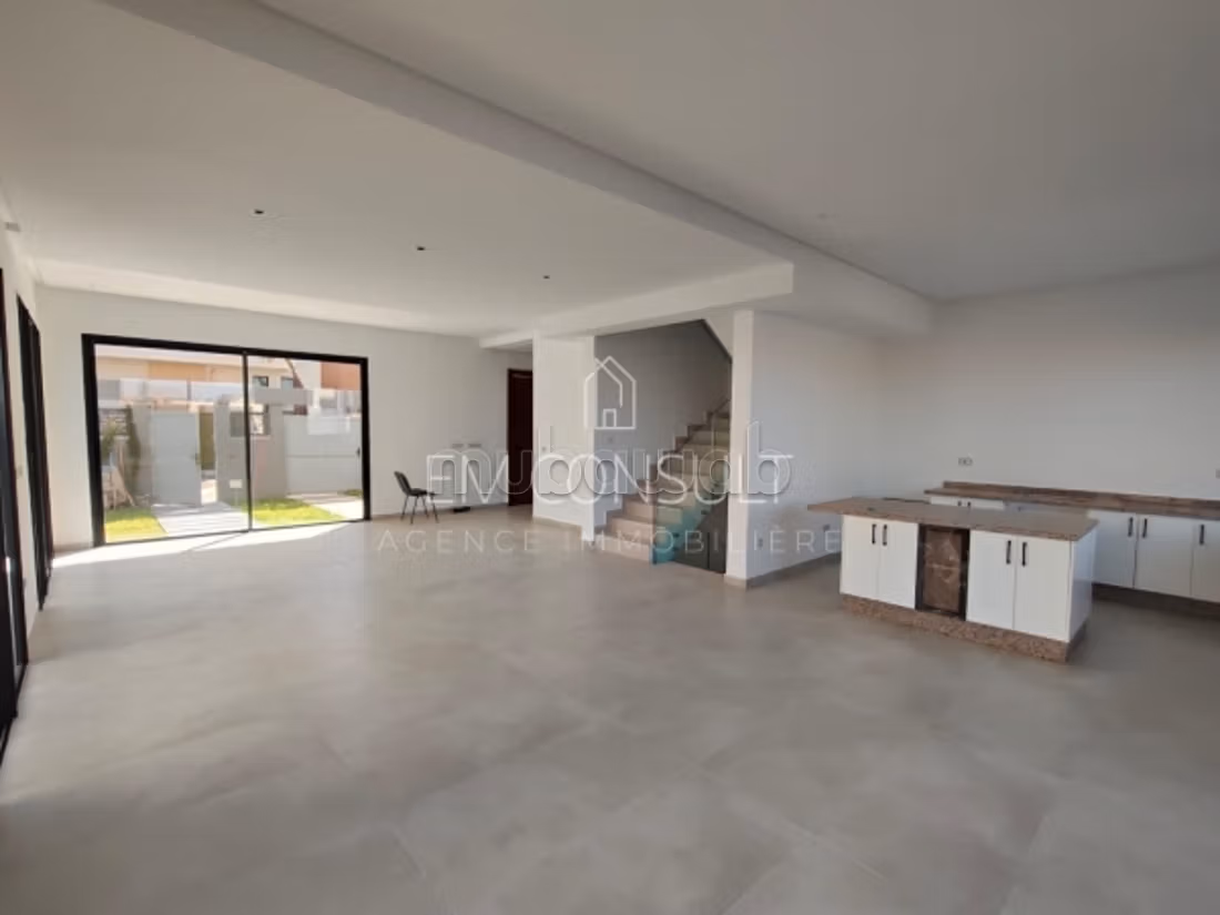 VENTE villa tagana 5 chambres piscine chauffee