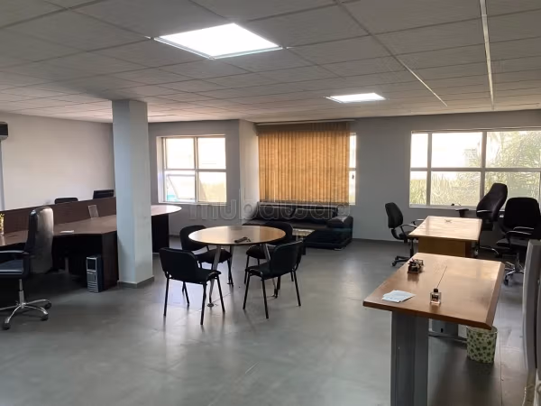 Bureau 71m² Équipé à Louer Route Ain Chkef, Fès