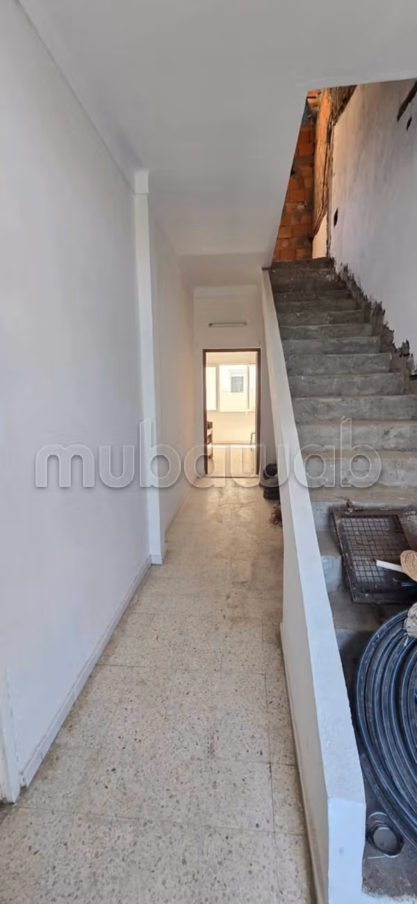 Casa in vendita con garage e primo piano