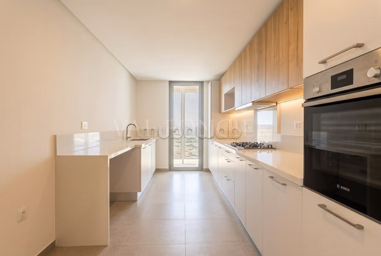 Appartement haut standing 400m2 étage élevé avec terrasse CFC, Casablanca — 3
