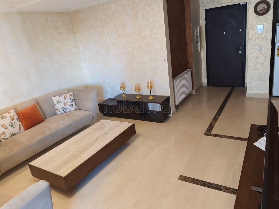 Superbe appartement meublé comme neuf très peu hab