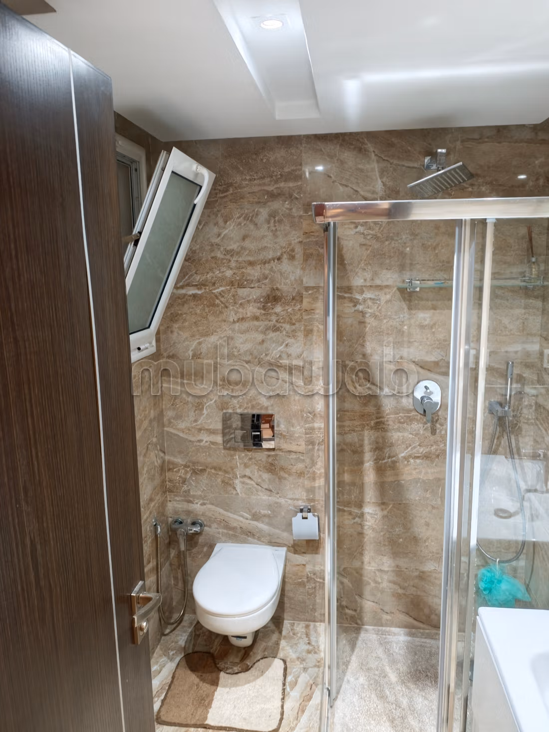 Superbe appartement meublé comme neuf très peu hab