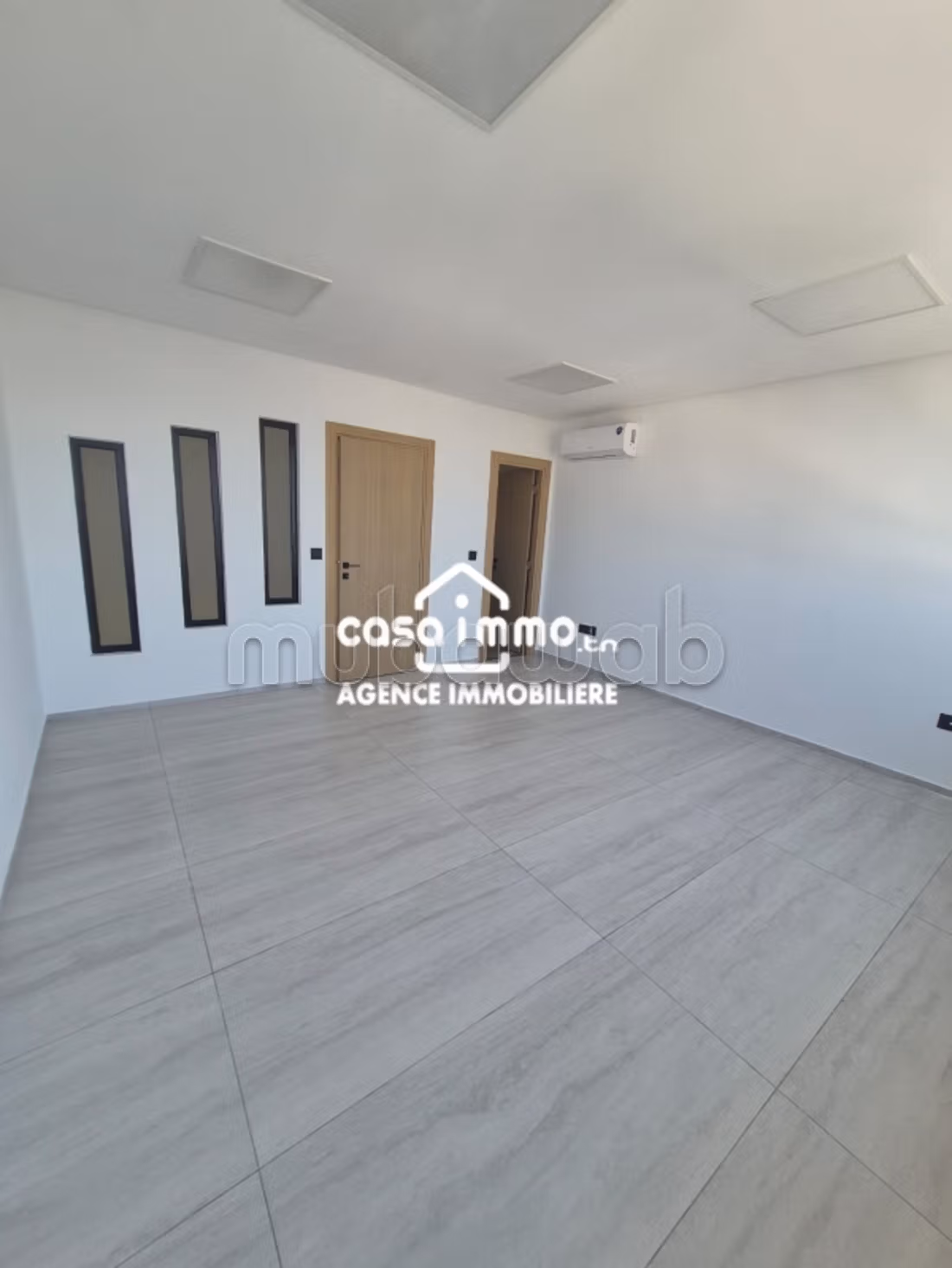 In affitto ufficio nuovo S1 a Rades Ville