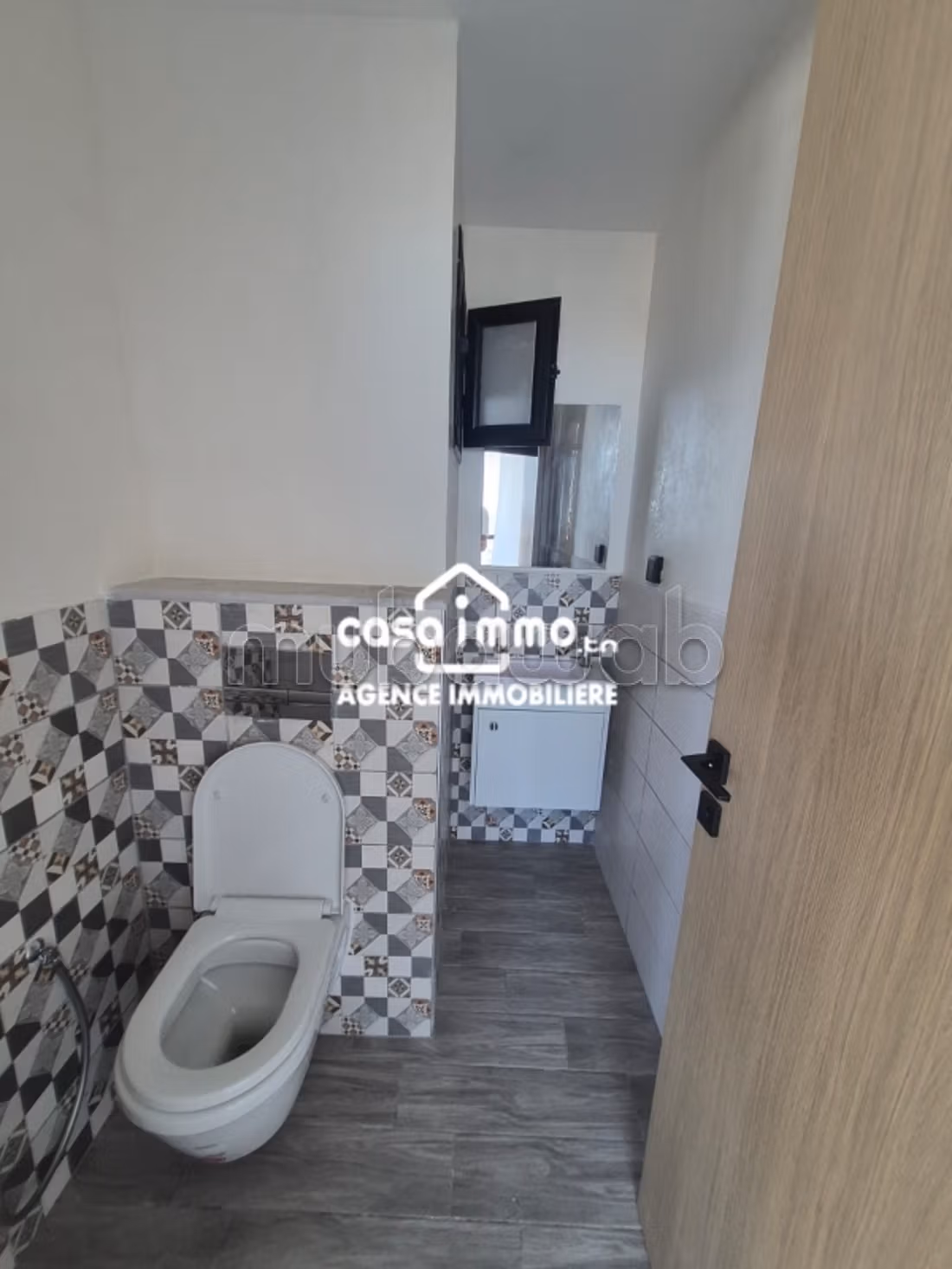 In affitto ufficio nuovo S1 a Rades Ville