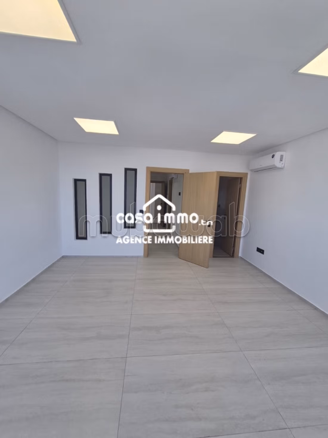 In affitto ufficio nuovo S1 a Rades Ville