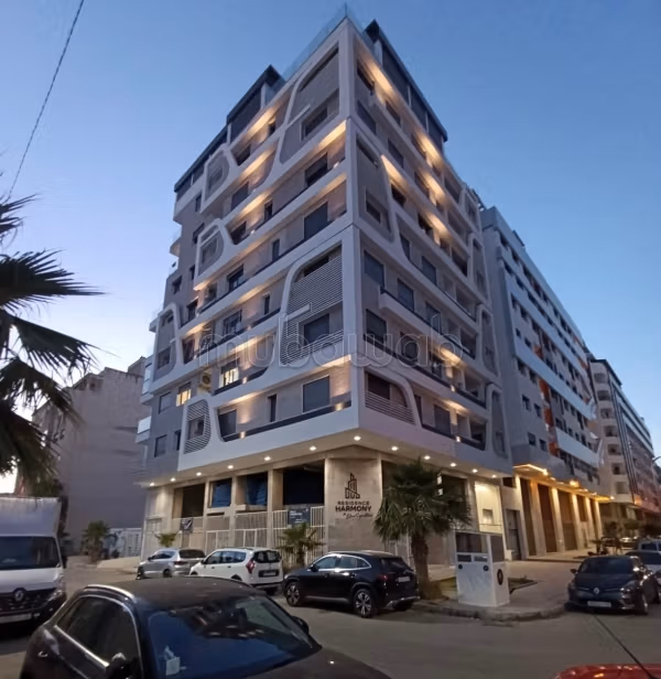 HUUR Nieuwe commerciële ruimte 104m² Moulay Ismail