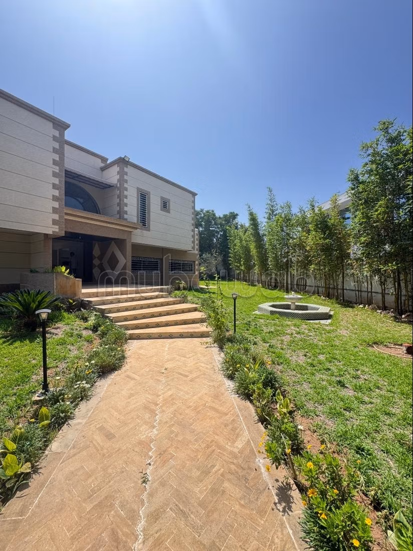 Exceptional Villa for Office Use Souissi
