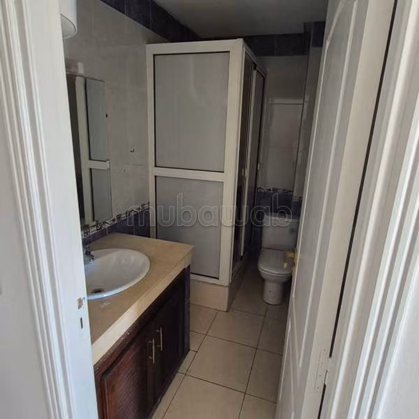 Ufficio in Affitto di 91.0 m² a Casablanca, Belvedere Roches Noires