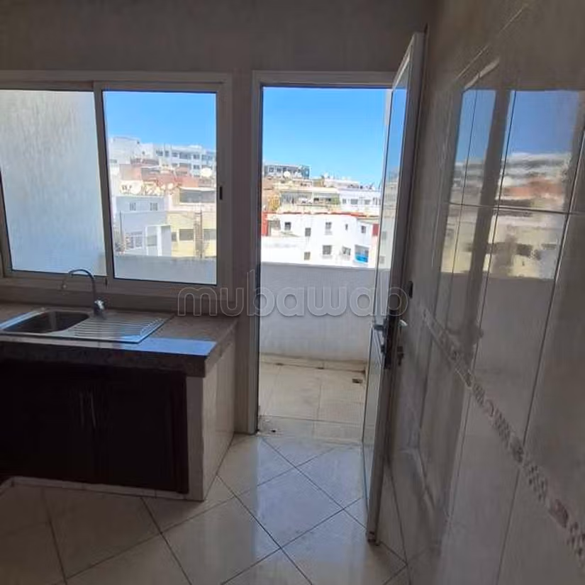 Ufficio in Affitto di 91.0 m² a Casablanca, Belvedere Roches Noires