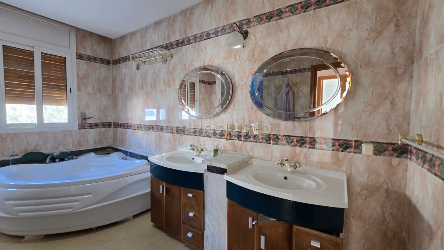 For rent luxurious villa S7 Gammarth Superior