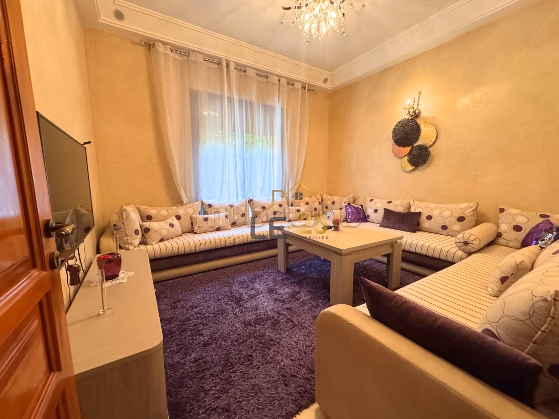 Villa with Pool for Sale on Casa Road
