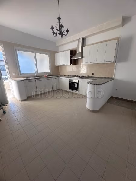 In affitto un piano di villa a Ain Zaghouan