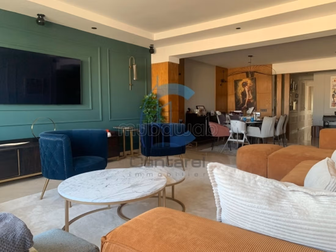 Appartement familial meublé de 190 m² à louer – Dernier étage avec vue panoramique – Palmier