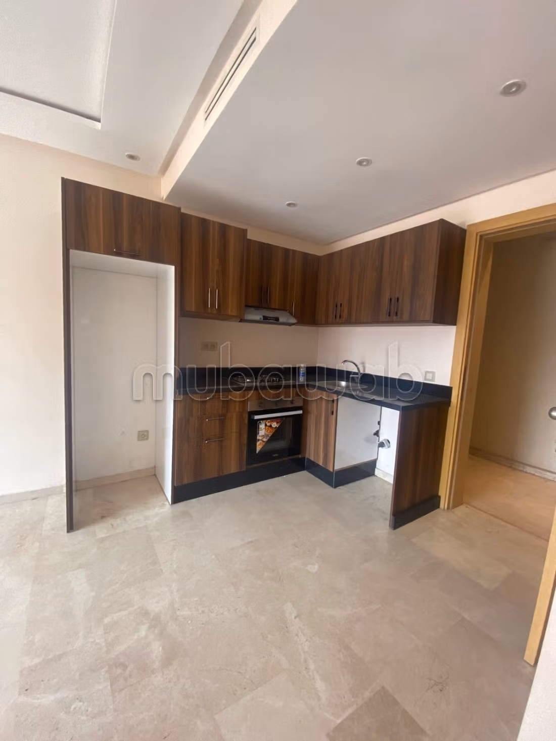 Location d'un appartement à Gueliz. 1 pièce. Ascenseur — 2