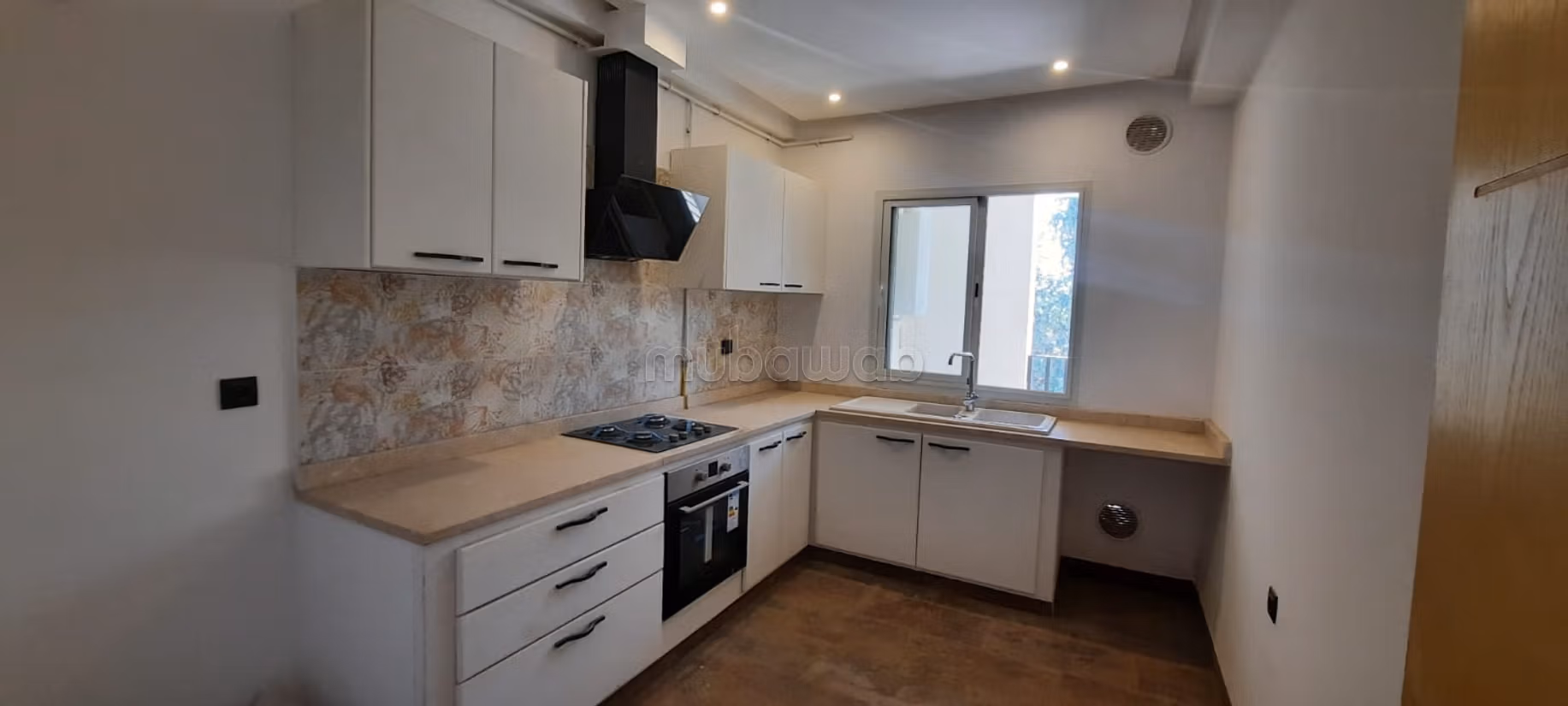 A Louer un appartement S2 à Chotrana1