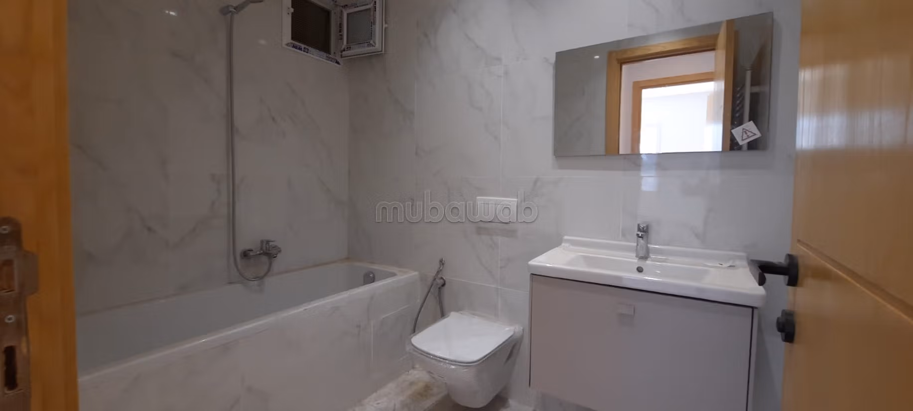 A Louer un appartement S2 à Chotrana1
