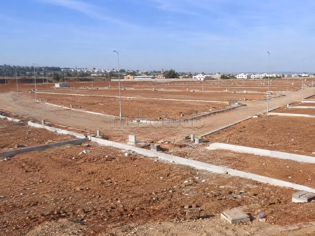 Een strategische ontwikkeling in het hart van Skhirat Strand van 200m² tot 400m²