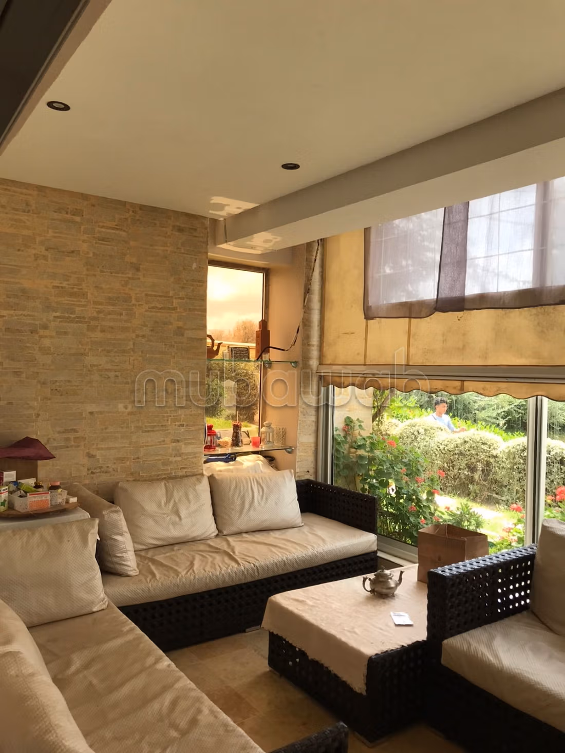 Piso en venta. 3 dormitorios. Piscina y servicio de conserjería