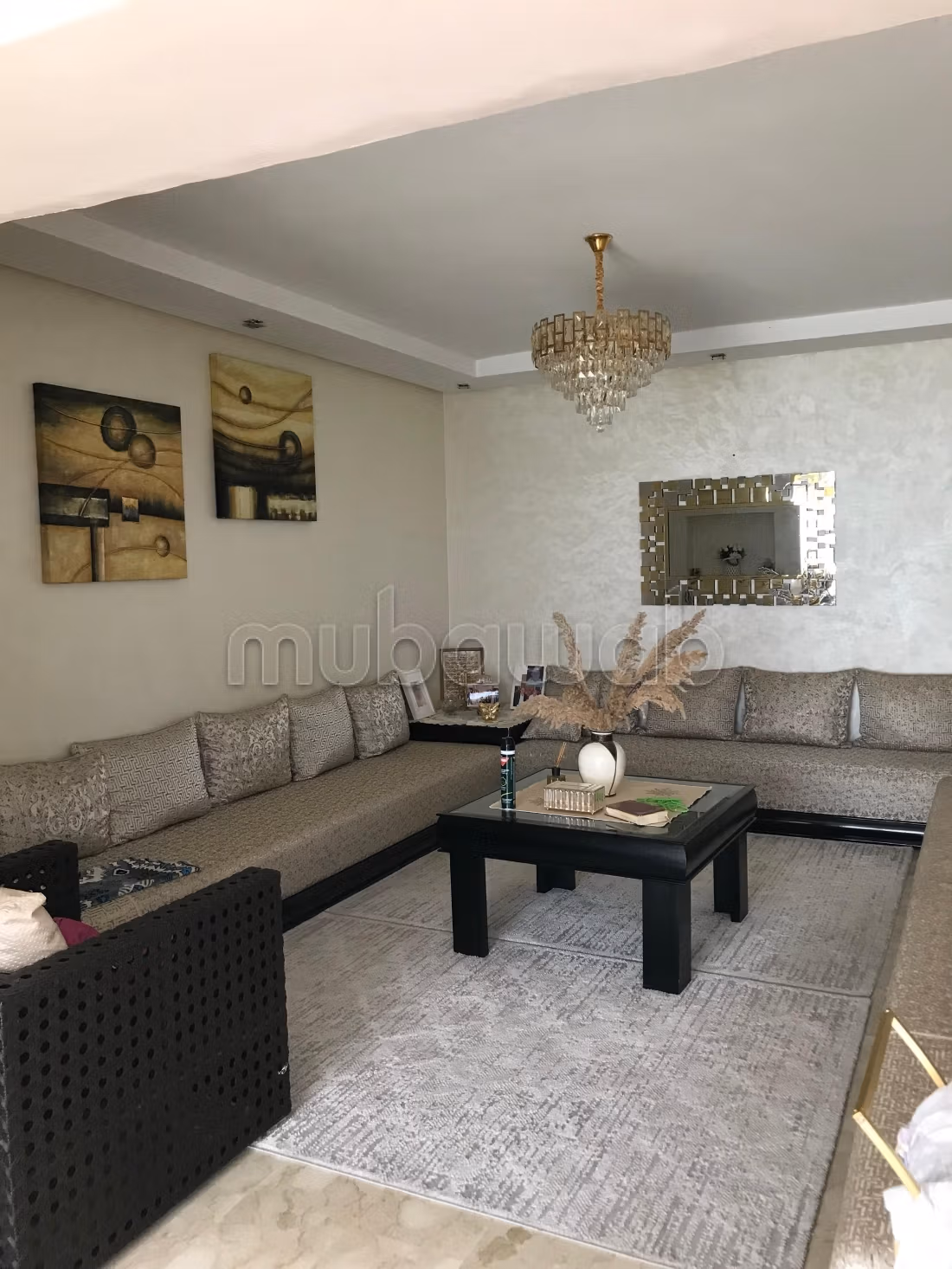 Piso en venta. 3 dormitorios. Piscina y servicio de conserjería