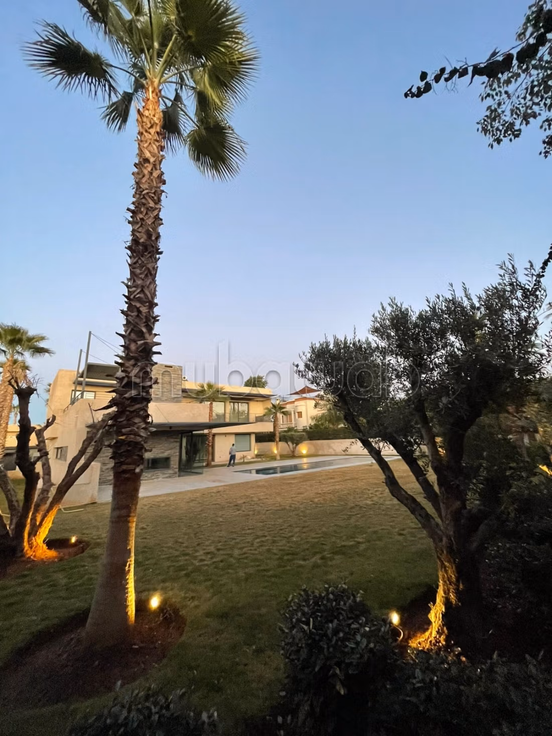 Luxe huis te koop in Amelkis. 5 prachtige kamers. Gefurnished