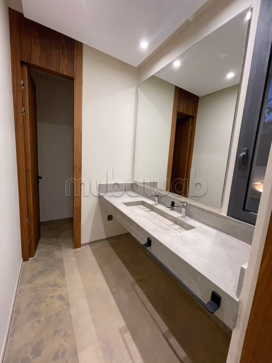 Luxe huis te koop in Amelkis. 5 prachtige kamers. Gefurnished