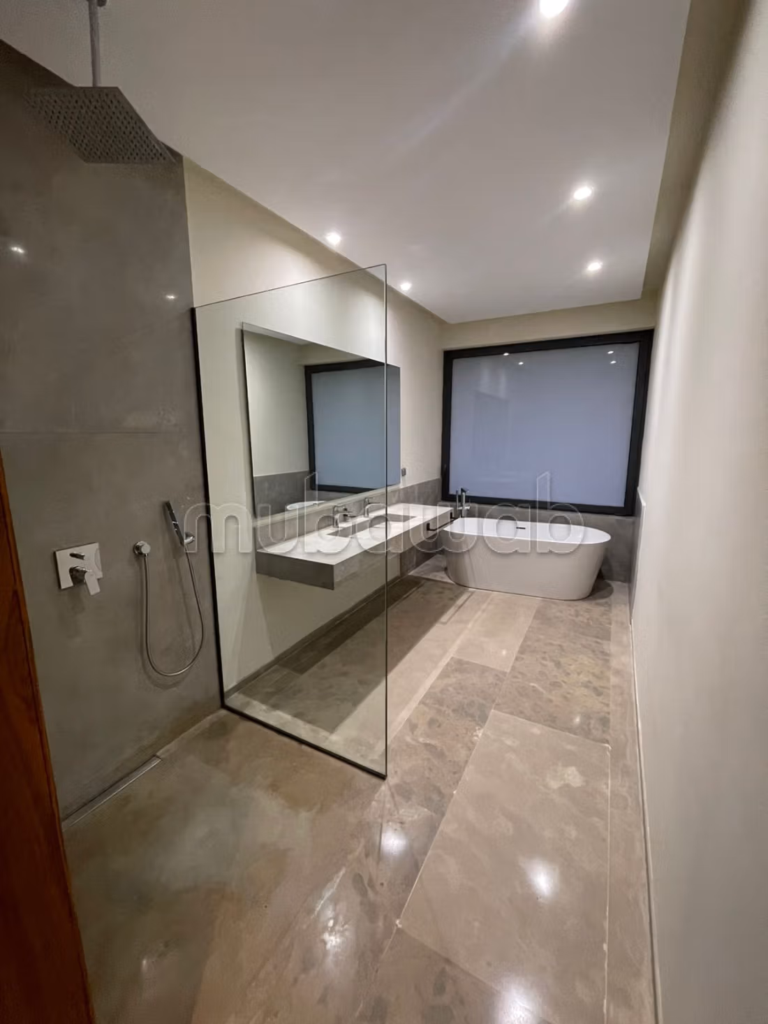Luxe huis te koop in Amelkis. 5 prachtige kamers. Gefurnished