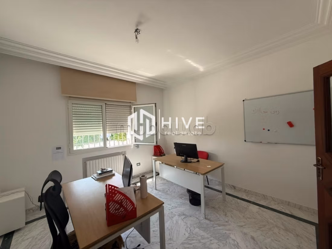 FOR RENT – Office Villa Floor
