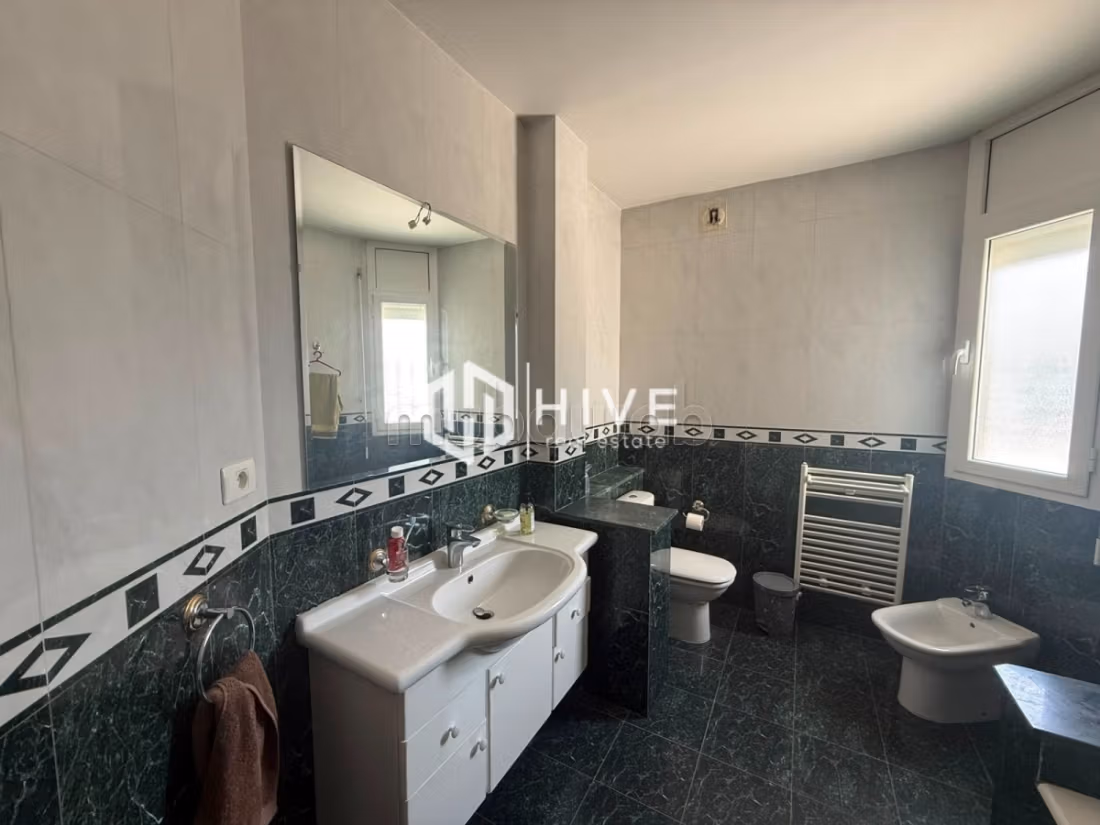 FOR RENT – Office Villa Floor