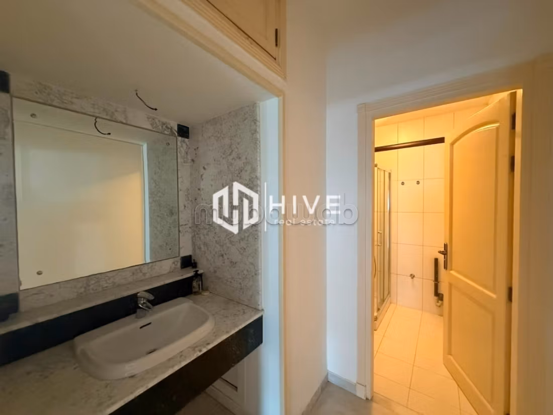 FOR RENT – Office Villa Floor