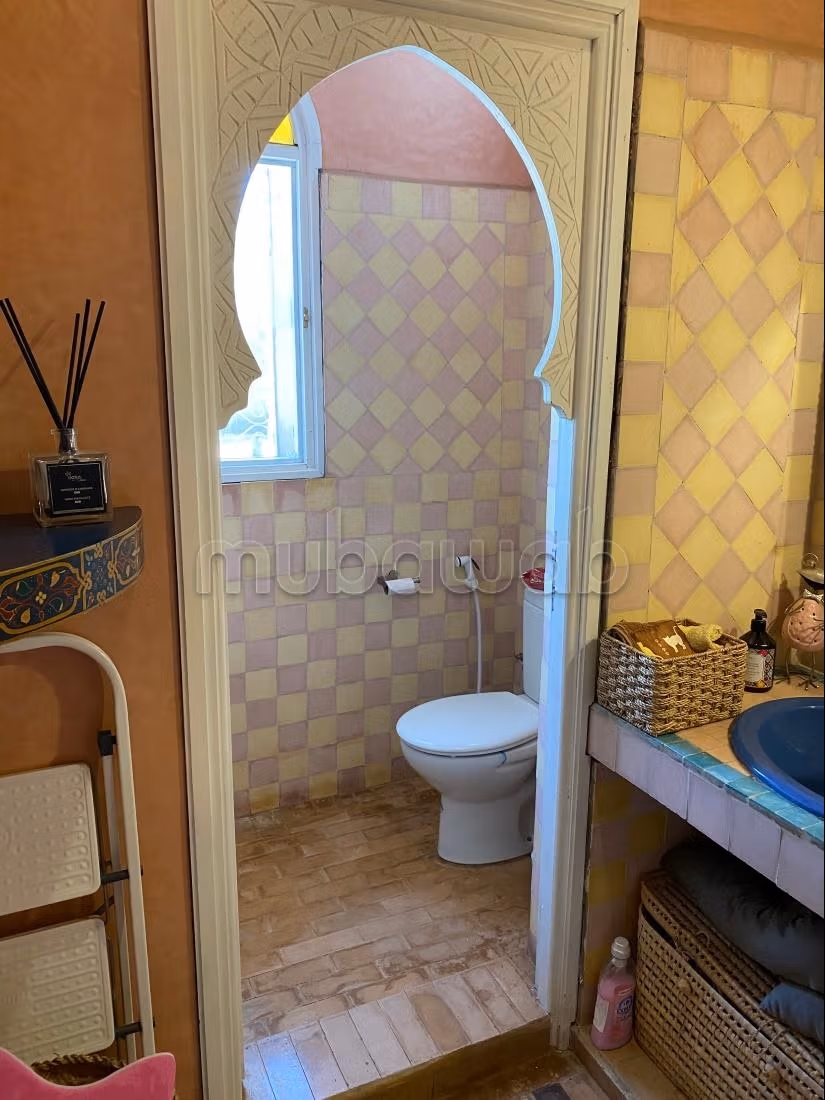 Villa with pool, ideal for a guest house
