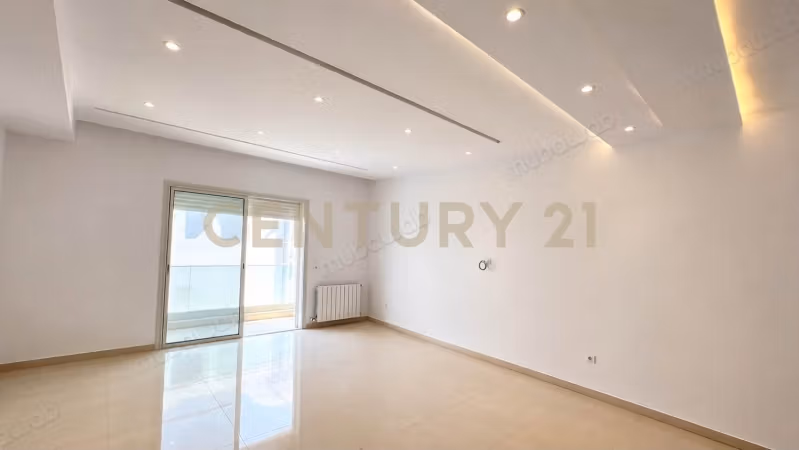Affitta il tuo appartamento a Nabeul. 4 ampi locali. Splendido terrazzo