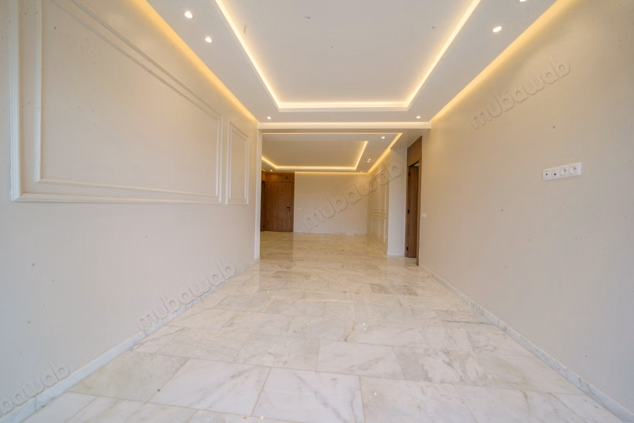 Vend appartement à Wifak. Surface totale 121 m²