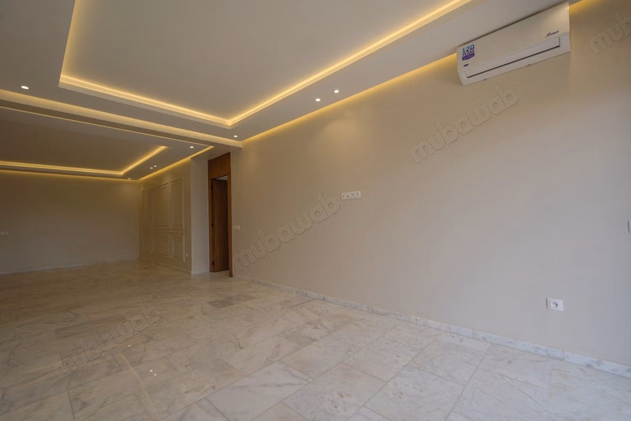 Bel appartement à vendre à Wifak. Surface totale 151 m²