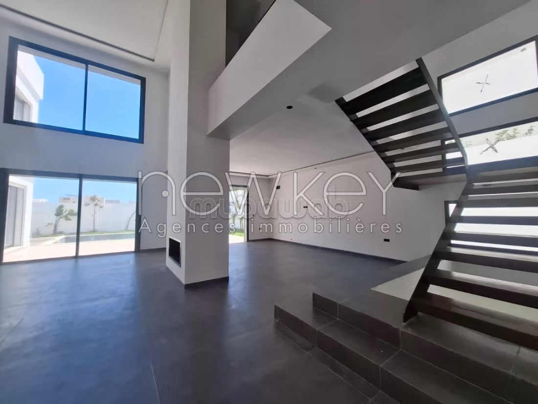 Magnifique Villa à vendre à La Soukra