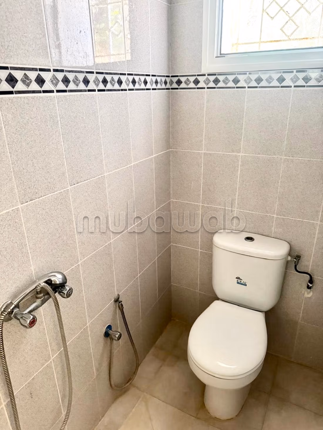Villa con 3 camere per studenti universitari