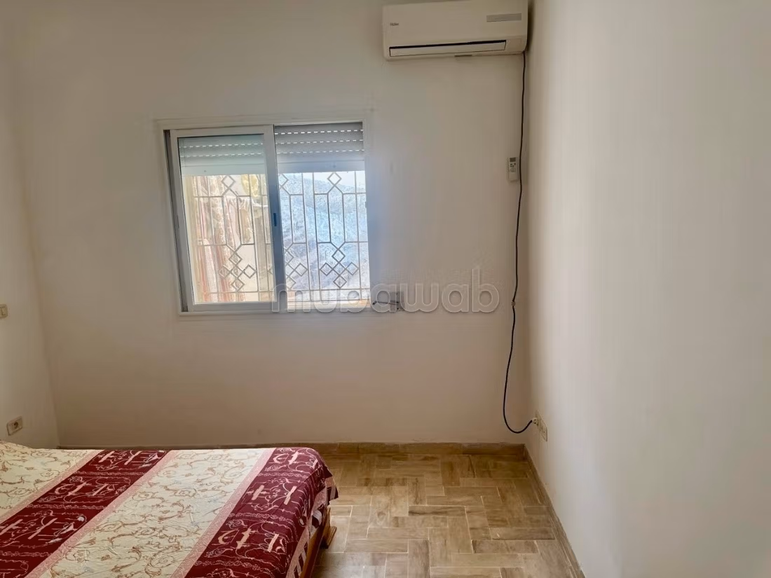 Villa con 3 camere per studenti universitari