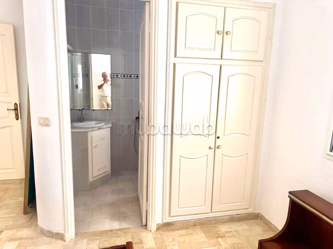 Villa con 3 camere per studenti universitari