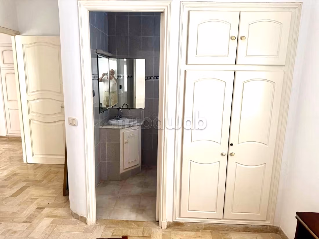 Villa con 3 camere per studenti universitari