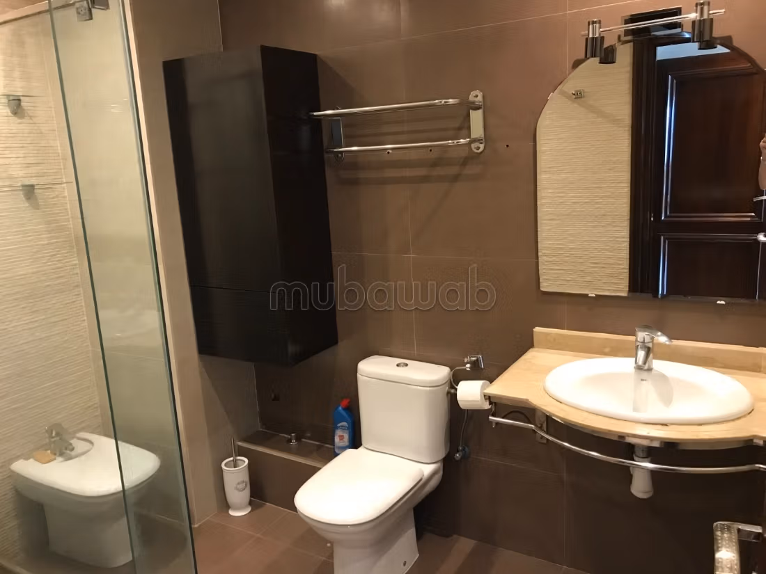 Appartement à louer à Val Fleury. 4 pièces. Service de concierge, cheminée — 6